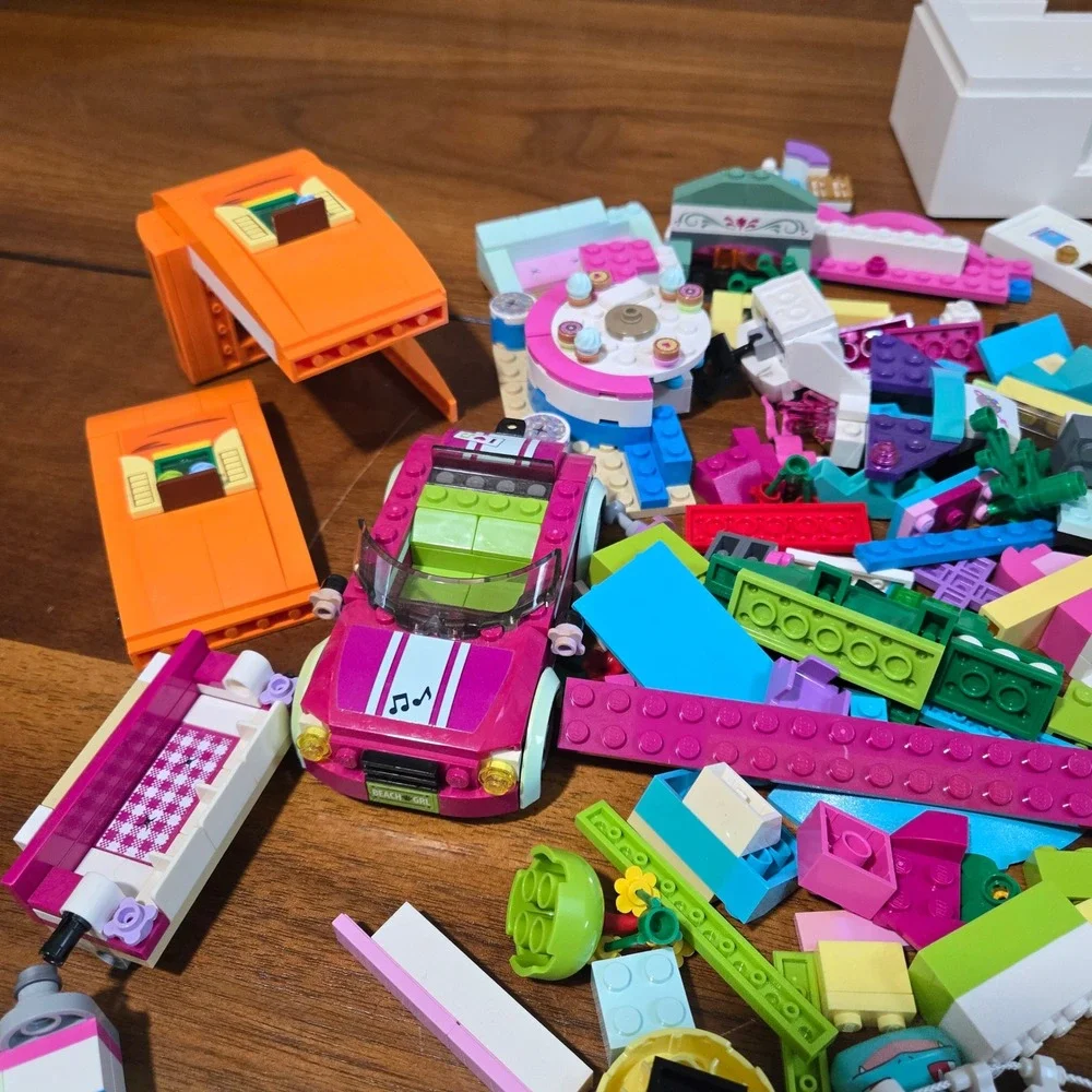 Lego Friends Elves Bulk Lot 4lb 4oz Mixed Bricks Figures Cars Windows Doors